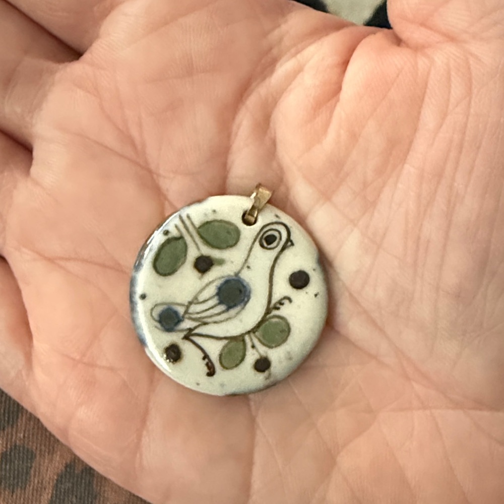 Source Unknown Ceramic Bird Pendant Necklace - image 1
